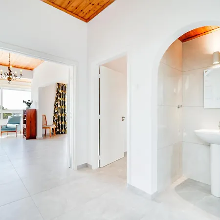 Villa Bettina By Ezoria *
